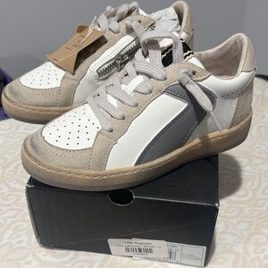 Kids Shushop Sneakers